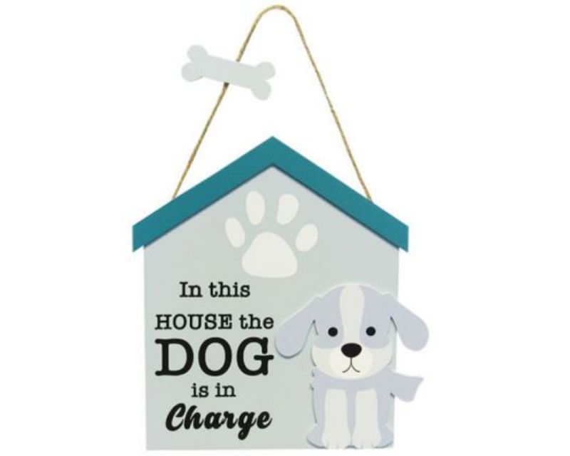 Wooden 'Dog in Charge' sign with twine, 23.5 x 20 cm, adds charm to any space while showcasing a love for pets.