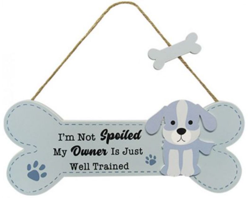 Bone-shaped wooden sign, 28 x 12.5 cm, celebrating dog companionship and well-trained pets.