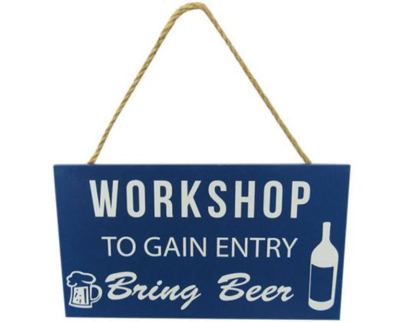 Wooden Man Cave Hanger Workshop Beer sign with twine, measuring 21 x 12 cm, perfect for beer lovers and hobbyists.