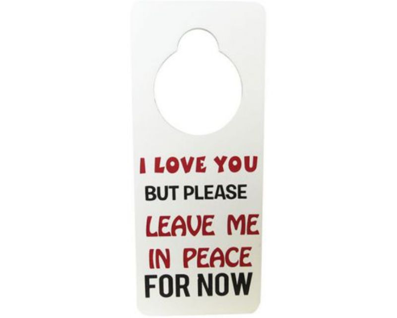 Charming 'Leave in Peace' Door Sign, 24x10 cm, blends style and functionality for privacy at home.