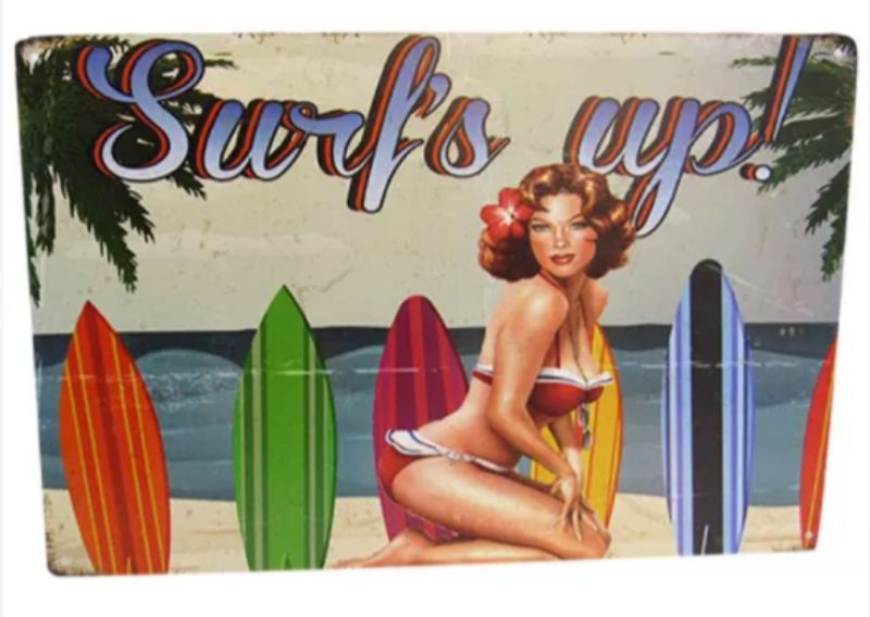 Retro tin art sign featuring vibrant surf imagery, perfect for coastal decor, measuring 30cm x 20cm.