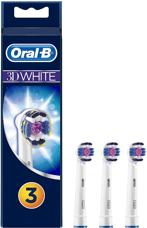 Oral-B 3D WHITENING replacement toothbrush heads that enhance cleaning, feature indicator bristles, and fit all Braun Oral-B models.