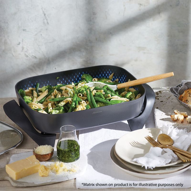 DiamondForce™ Banquet Frypan in dark blue with non-stick coating and adjustable thermostat for versatile cooking.