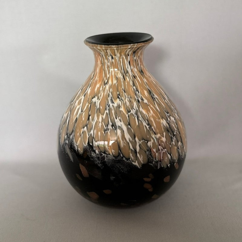 Vase - Black (17 x 23cm)