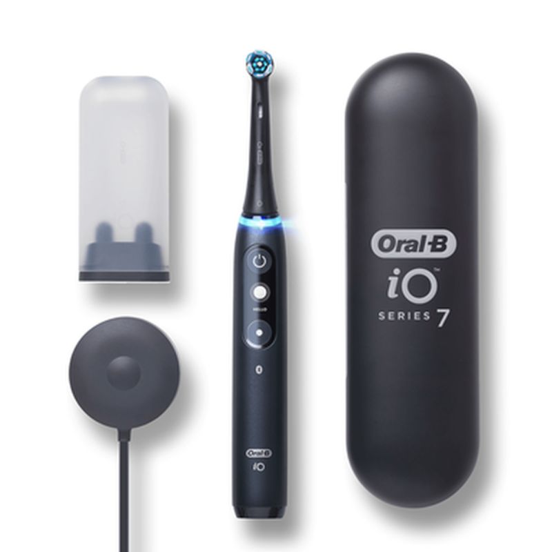 Braun Oral-B iO Series 7 Electric Toothbrush in Black Onyx with AI guidance, pressure sensor, and 2-minute timer.