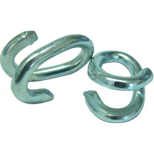 Zinc-plated Split Galv 106 No.30 (1/8'' Open) links for durable chain repairs, resisting corrosion and ensuring secure connections.