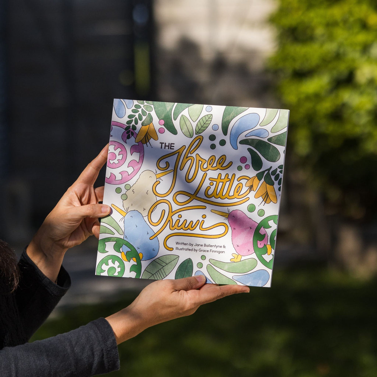 Moana Road - The Three Little Kiwi Kids Book - Three Little Kiwi - 2 units