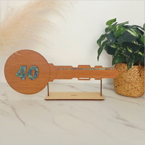40th Key – Rimu+Paua (60mm Numbers) Milestone Key