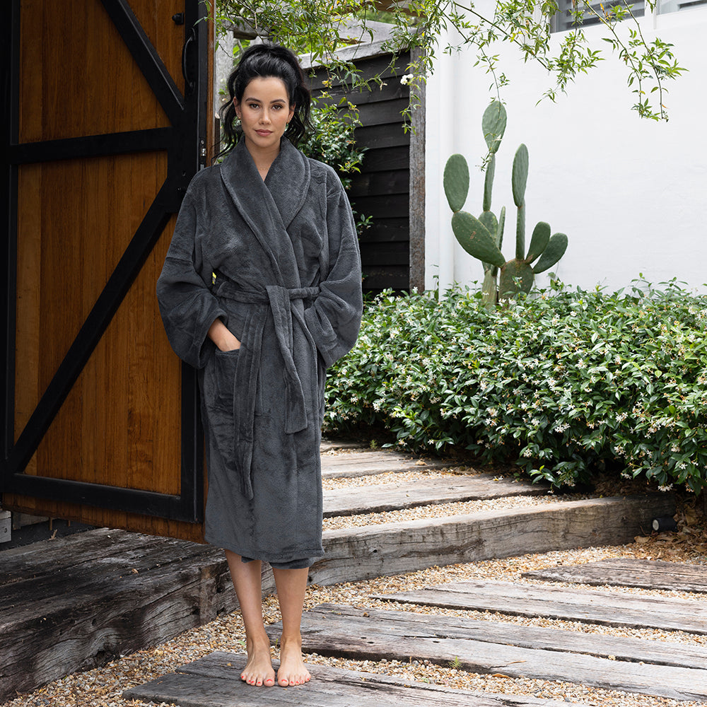 M/L Microplush Robe Charcoal- Bambury