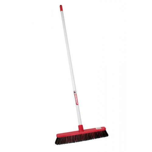 Household broom with 40cm soft bristle head and 118cm handle, perfect for efficient indoor and outdoor cleaning.