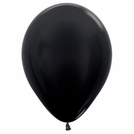 Pack of 100 Metallic Pearl Onyx Black balloons, ideal for elegant decorations at parties and events.