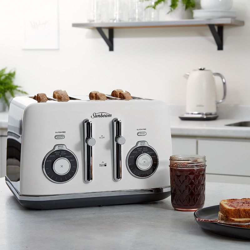Sunbeam Alinea™ Select 4 Slice Toaster in white, featuring 6 bread types, 9 browning settings, and a sleek matte finish.