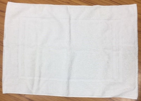 Luxurious Trinity White Bath Mat, 100% cotton, soft, absorbent, 48x73cm, perfect for any bathroom decor.