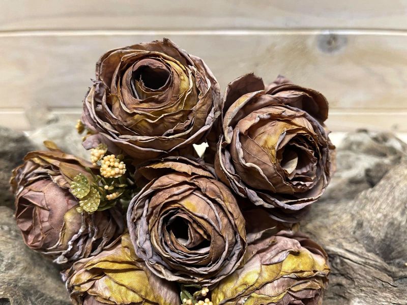 Artificial Rose Posies - Dry Look with 6 Flowers (Coffee)