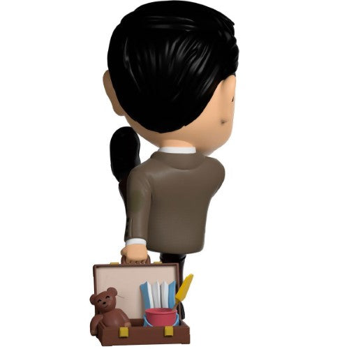 5-inch Youtooz Mr Bean vinyl figurine with suitcase, featuring iconic outfit and beach essentials for collectors.