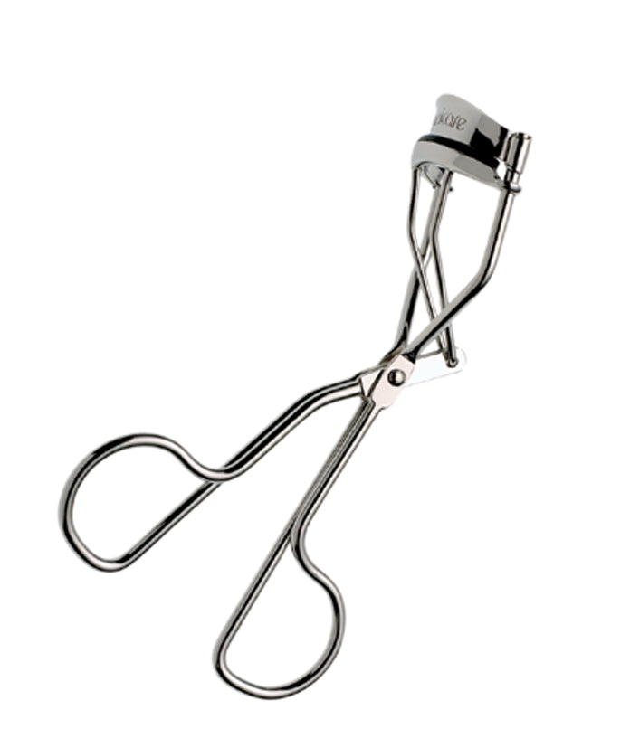 Manicare Eyelash Curler in stainless steel with silicone pad for beautifully curled lashes and a comfortable grip.
