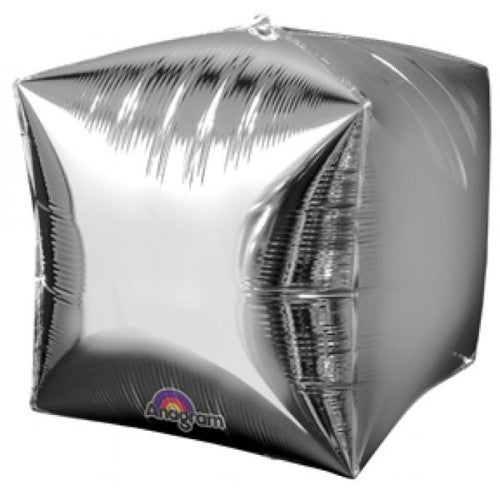 Three elegant silver cube-shaped foil balloons, 38cm, perfect for adding modern charm to any celebration.