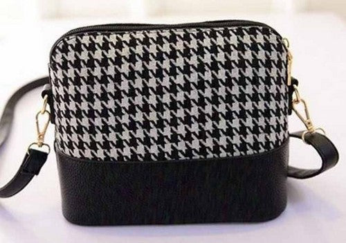 Shoulder Bag (Black / White)