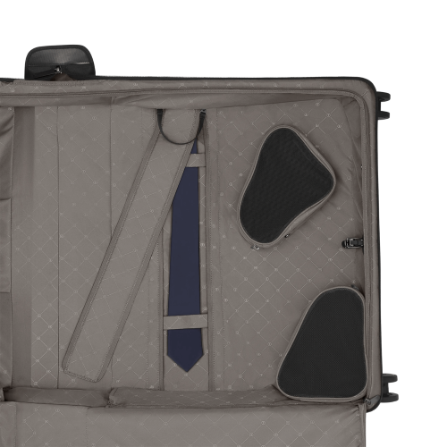 Wheeled Garment Bag - Victorinox Werks Traveler 7.0 (Black)
