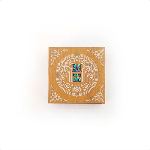 Elegant square trinket box with NZ paua inlay, perfect for storing keepsakes, crafted from premium NZ veneer.
