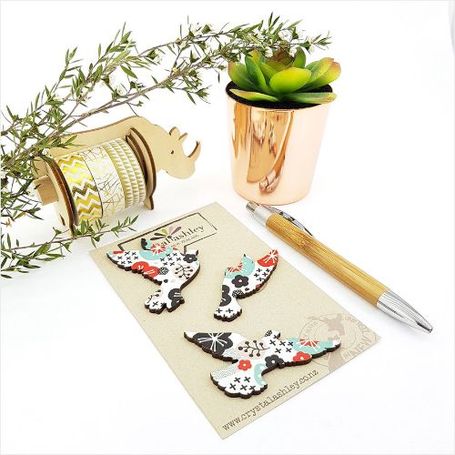Blue whimsical dove wall art set, crafted from 3mm MDF, perfect for adding tranquility to any room.