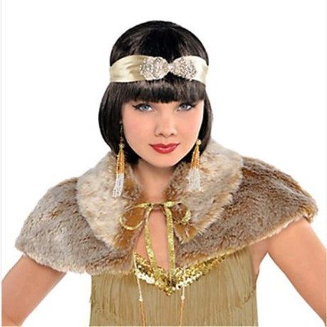 Elegant Roaring 20's furry capelet in one size, perfect for adding vintage glamour to your outfit.