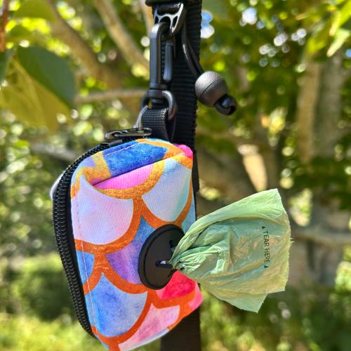 Latched Poop Bag Holder - Scales