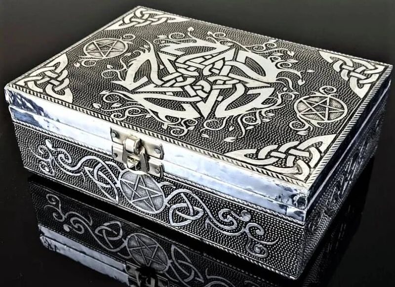 Jewellry Box - Silver Celtic Pentagram (18cm)