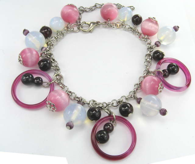 Bracelet - Cateseye Glass Bead - Red