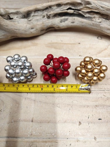 Artificial Berry Bunch x 20 - Silver (4")