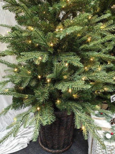 Artificial Pine Christmas Tree with Pot & 200 LED Warm Light 5' PE (Green)