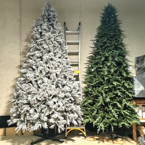 Mixed PE & PVC Pine Chrismas Tree with 4000 Multi Function LED lights & 7661 Tips - 12'