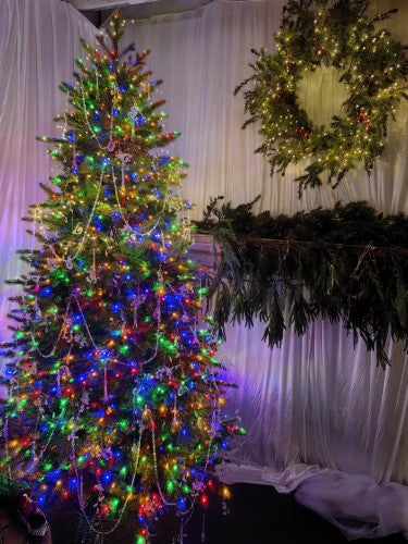 Real Touch Mixed Juniper Pine Christmas Tree with 1500 LED Lights & 3913 Tips - 7.5'