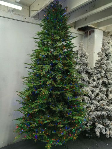 Mixed Green PE & PVC Pine Christmas Tree with 3000 LED Lights - 9'
