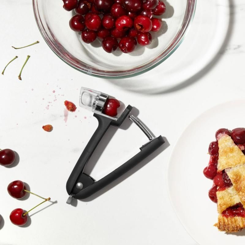 OXO Good Grips Cherry & Olive Pitter | Black