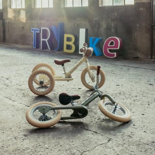 Cream Vintage Trybike, Cream Tyres and Chrome (3 wheel)