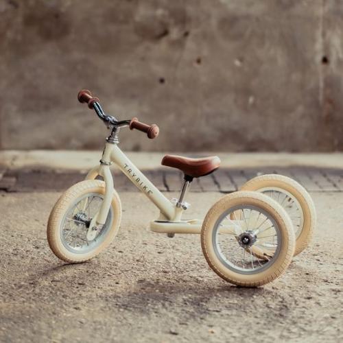 Cream Vintage Trybike, Cream Tyres and Chrome (3 wheel)