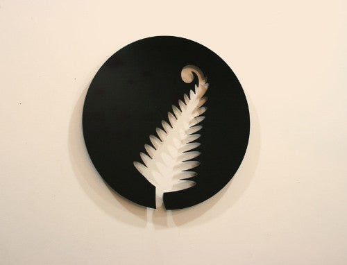 Elegant fern design wall art on lightweight black ACM circle, perfect for indoor and outdoor decor, 250 mm diameter.