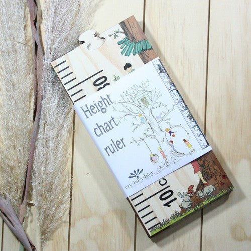 Eco-friendly Treehouse Growth Chart Ruler, 1.5m tall, with charming design and 5 puzzle pieces for interactive fun.
