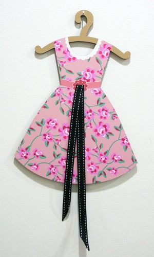 Charming hairclip tidy featuring a vintage rose dress print, perfect for organizing hair accessories stylishly.