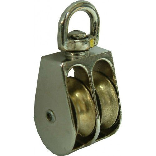 Durable galvanised double pulleys for outdoor lifting, 1-1/4 inch, ideal for awnings and boat covers.