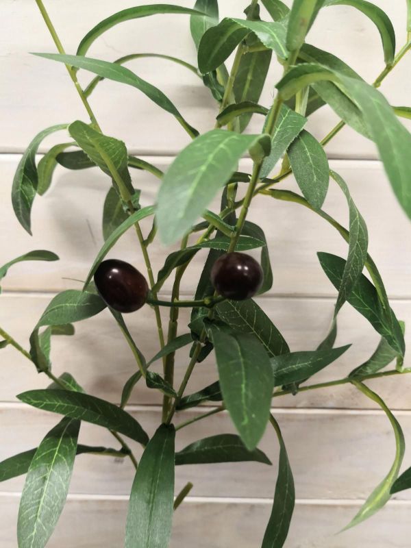 Artificial Olice Spray w/Olives