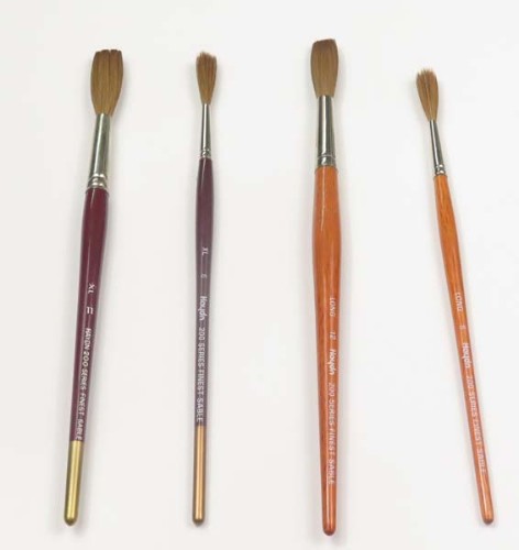 Premium Haydn S200 Brush No.00 with sable bristles for precision in fine art, watercolor, and miniatures.