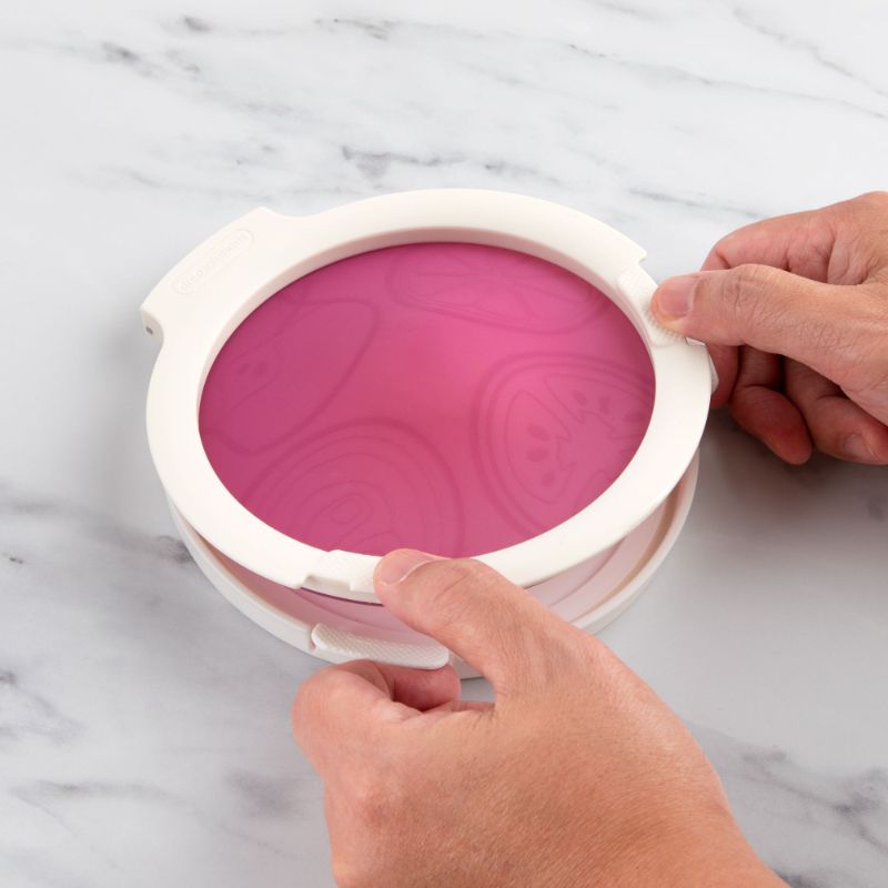 Jumbo-Produce-Saver-Stretch-and-Save