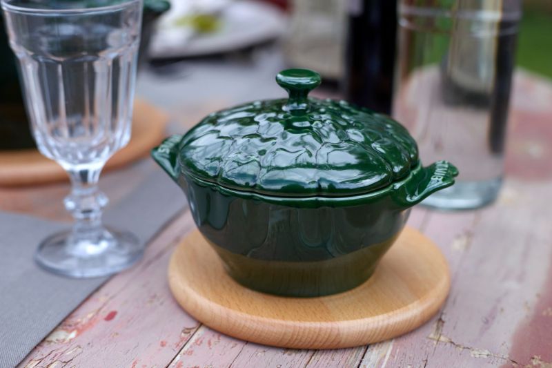 Artichoke-Cocotte-Staub-Ceramic-05L-Dark-Green