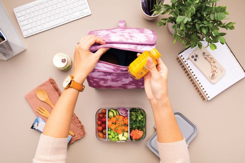 Freezable-Lunch-Bag-PackIt-Mulberry