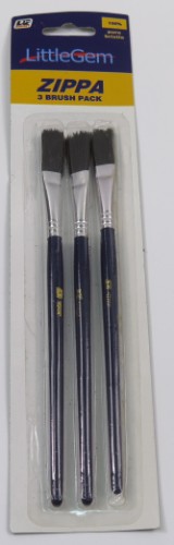 Artist Brush Set - Das 1333 features three premium brushes with resilient black hair bristles for versatile painting techniques.
