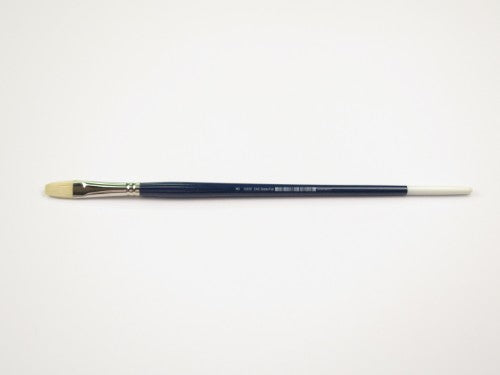 Das S2003f Bristle Flat #8 brush, ideal for watercolors, acrylics, and oils with a mix of firmness and softness.