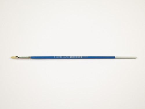 Premium bristle filbert brush #0 for versatile painting, suitable for oil, acrylic, and watercolor mediums.