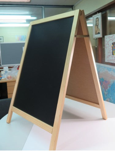 Double Face Blackboard: Double-sided, versatile, 725mm x 525mm, ideal for teaching and presentations.